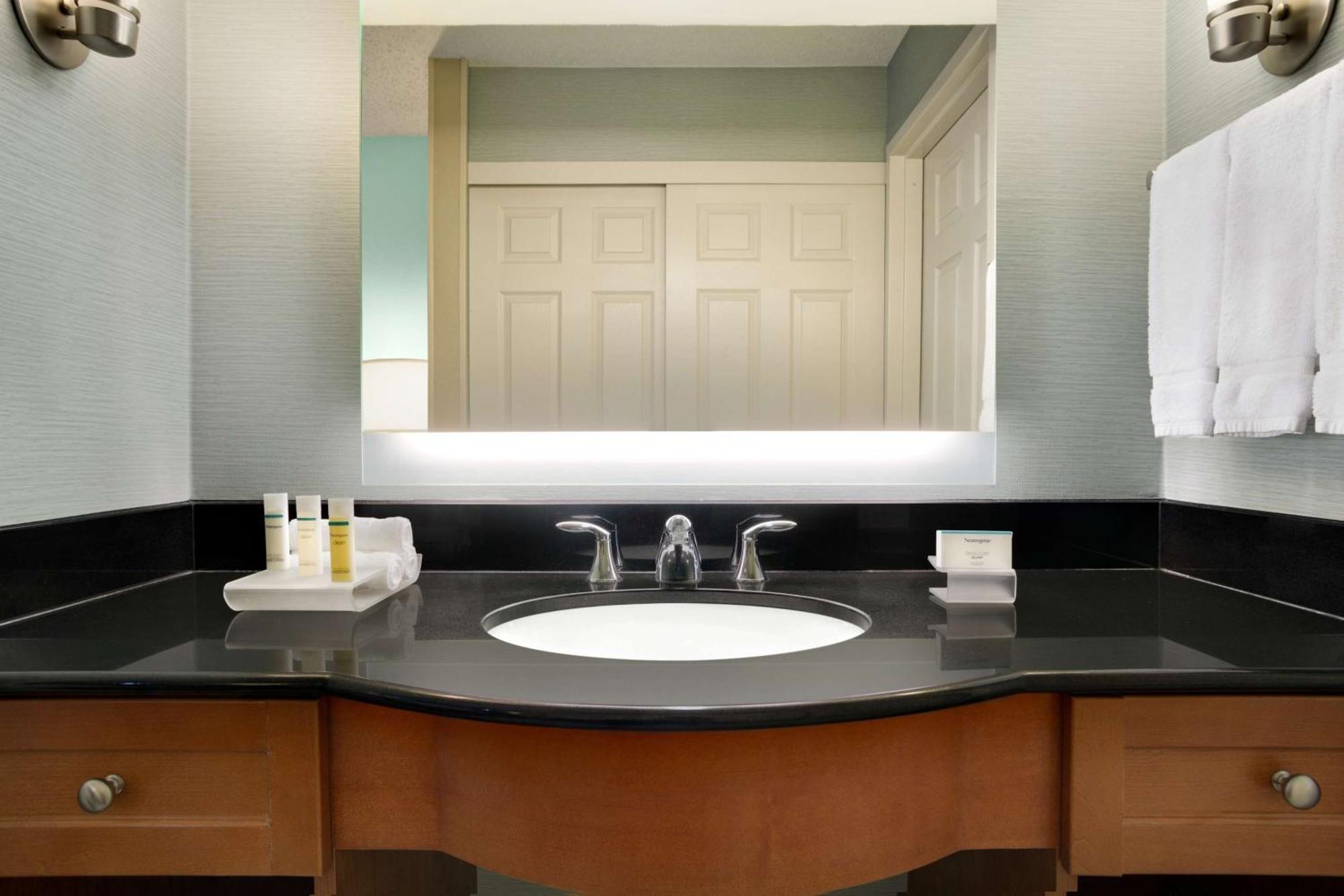 Homewood Suites By Hilton Houston-Willowbrook Mall Bagian luar foto