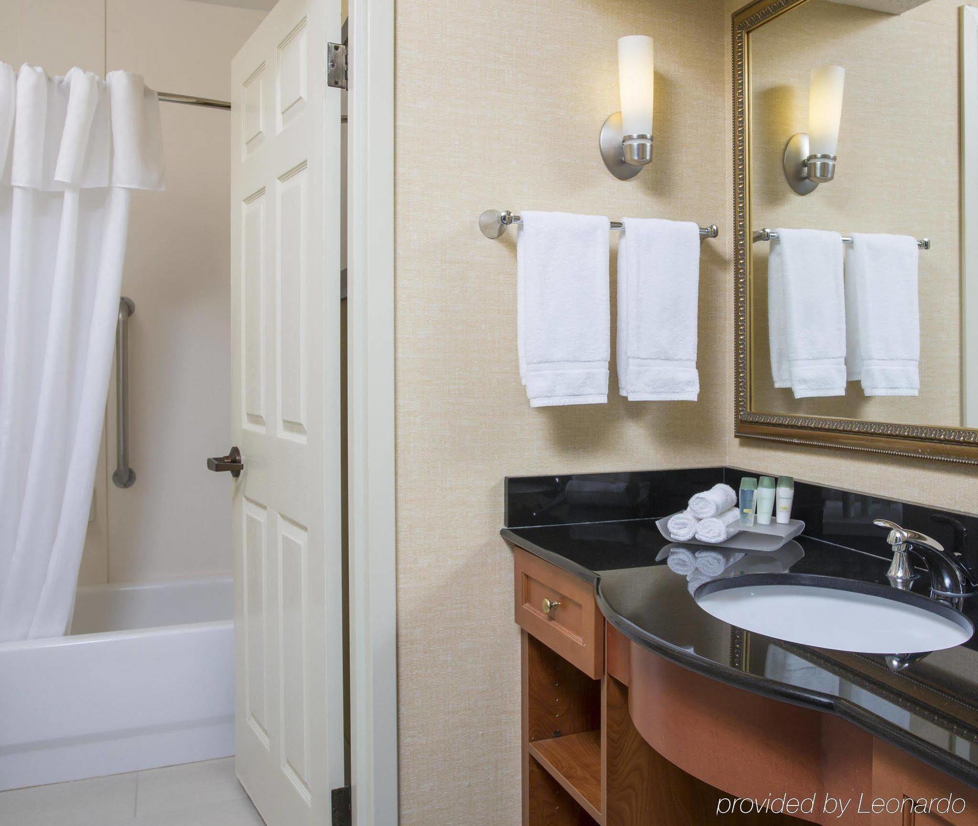 Homewood Suites By Hilton Houston-Willowbrook Mall Bagian luar foto